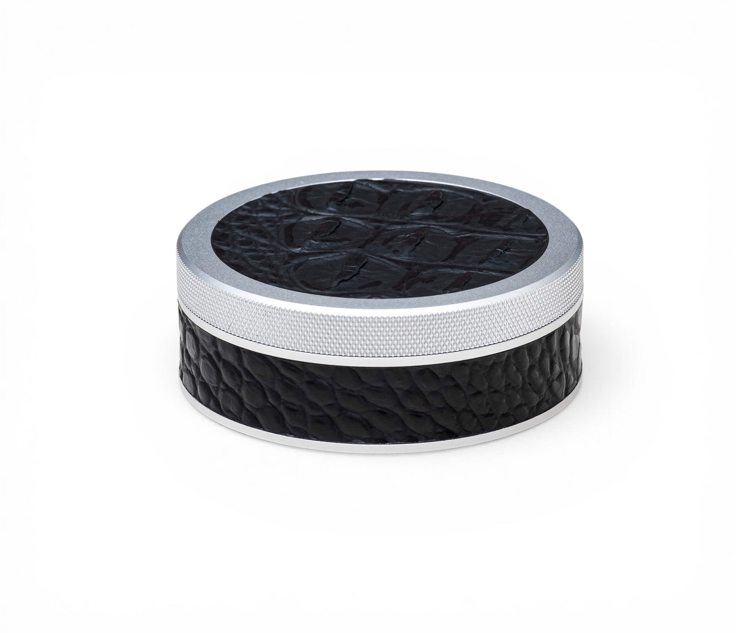 Silver on Black Leather Croc Ruk Can