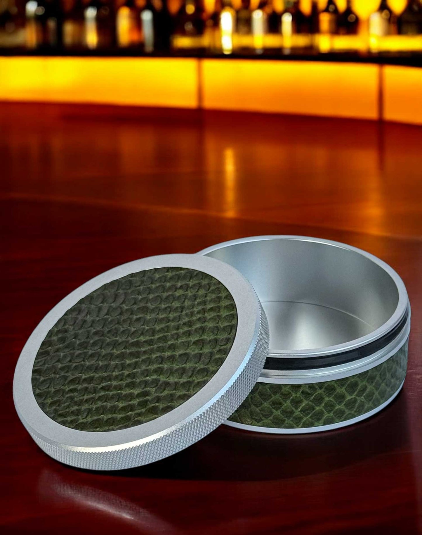 Silver on Green Snake Skin Leather Ruk-Can